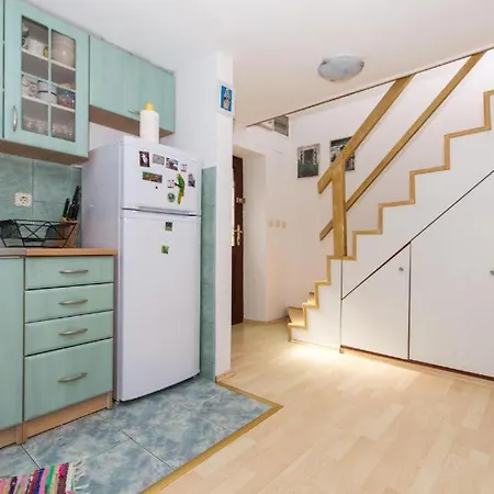 Nyaraló Little Sweet Stone House For 4, Seget, 20m To The