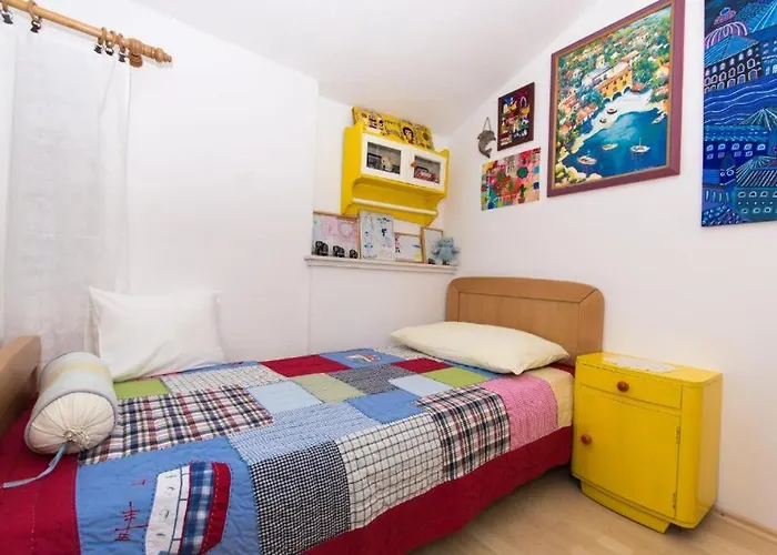 Little Sweet Stone House For 4, Seget, 20m To The Trogir