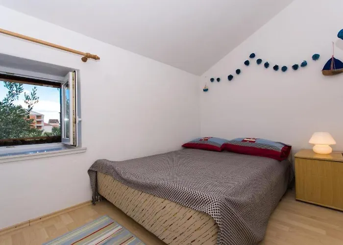 Little Sweet Stone House For 4, Seget, 20m To The Nyaraló Trogir