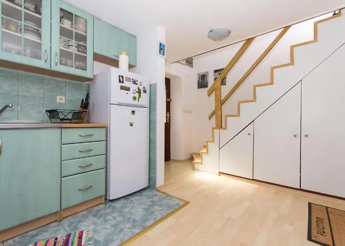 Nyaraló Little Sweet Stone House For 4, Seget, 20m To The