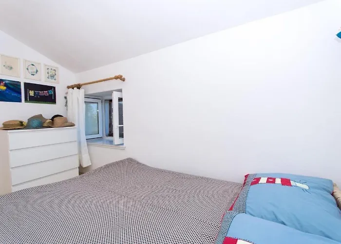 Little Sweet Stone House For 4, Seget, 20m To The Nyaraló