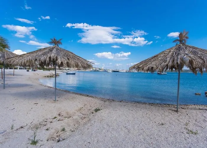 Little Sweet Stone House For 4, Seget, 20m To The Trogir